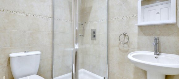 Estudio en South Croydon, United Kingdom No. 4907 6