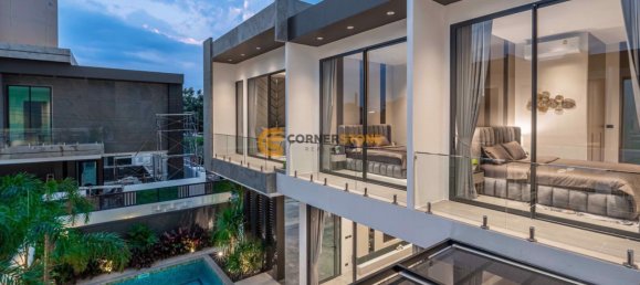 Дом 298м² в Паттайя, Таиланд № 58351 5