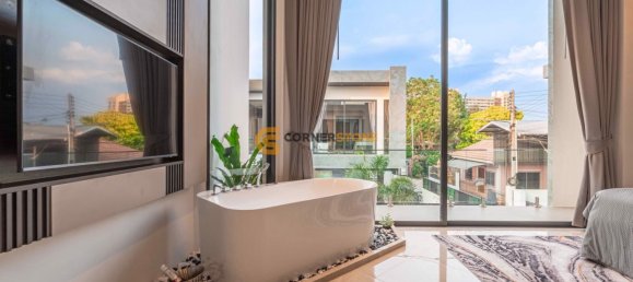 Дом 298м² в Паттайя, Таиланд № 58351 12