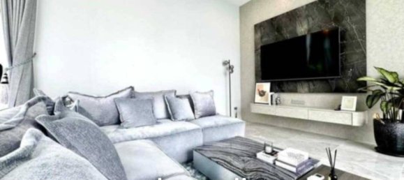 4 bedrooms Villa in Pattaya, Thailand No. 27165 2