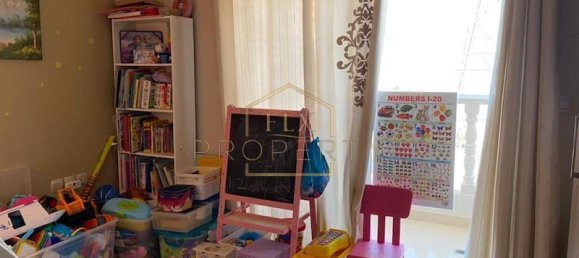 2 bedrooms Apartment in Dubai Investment Park, UAE No. 7421 5