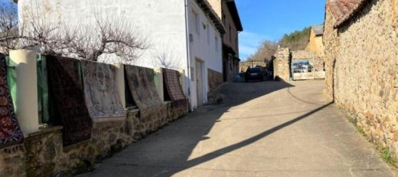 Casa de 5 dormitorios en Garrafe de Torío, Spain No. 107734 22