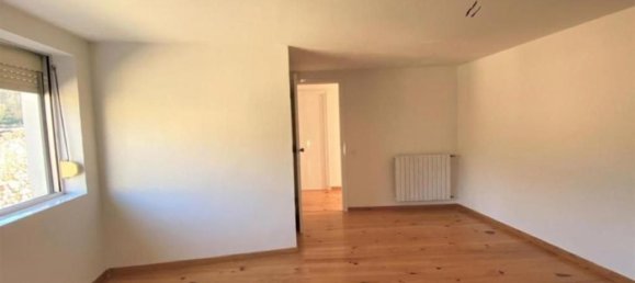 Casa de 5 dormitorios en Garrafe de Torío, Spain No. 107734 14