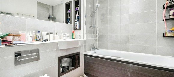 1 bedroom Apartment in London, United Kingdom No. 7814 22