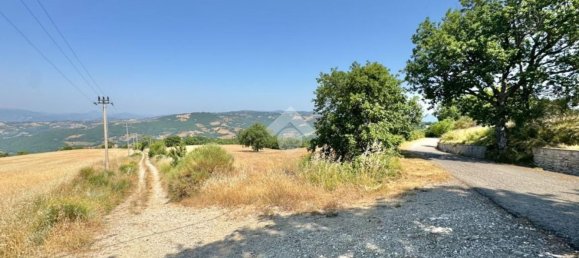 Studio in Valfabbrica, Italy, Nr. 278430 11