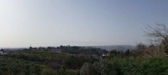 Casa de 8 habitaciónes en Pescara, Italy No. 12580 9