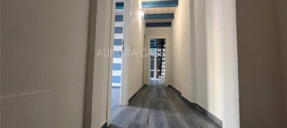 3 bedrooms Villa in Carrara, Italy No. 48095 5