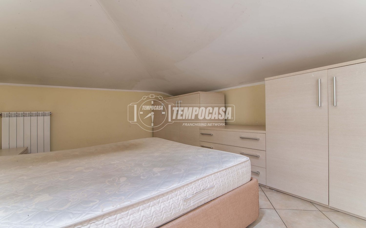 2غرفة شقة في Paderno Dugnano, Italy رقم 286582