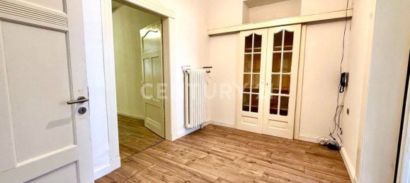 Villa de 12 divisões em Saarbrucken, Germany N.º 337941 7