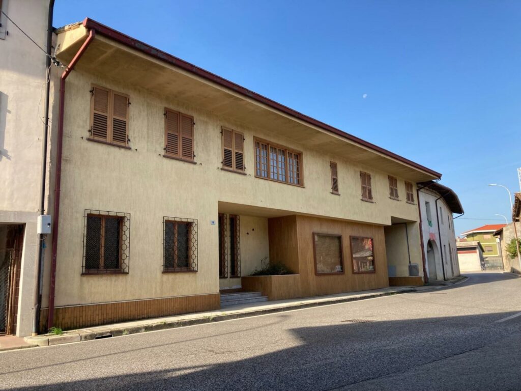 4 غرف نوم منزل في Udine, Italy رقم 338207