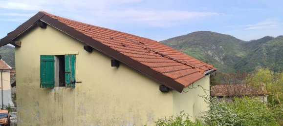4 bedrooms House in Isola del Cantone, Italy No. 279808 28