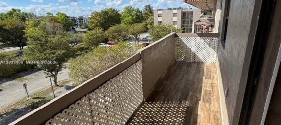 2 dormitorios propiedad comercial en alquiler en Miami, Miami-Dade, Florida, USA № 615222 2