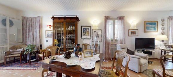 5 rooms Apartment in Brindisi, Italy No. 14797 4