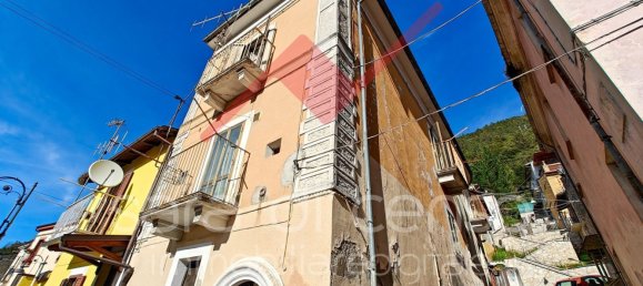 4غرفة منزل في Introdacqua, Italy رقم 78802 2