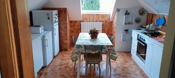 6 rooms Apartment in Teramo, Italy No. 281801 3