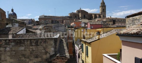 Квартира с 2 спальнями в Кьети, Италия № 296091 8