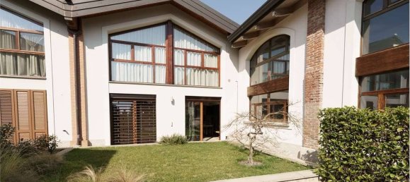 2 Schlafzimmer Wohnung in Bernareggio, Italy, Nr. 317693 15