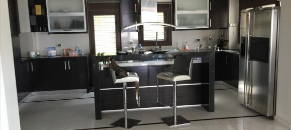 5 bedrooms Villa in Panorama, Greece No. 5457 13