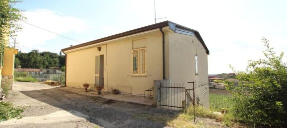 Apartamento de 4 dormitorios en Caldiero, Italy No. 324067 21