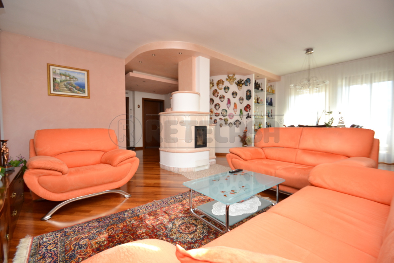 3 bedrooms Apartment in Valdagno, Italy No. 101918