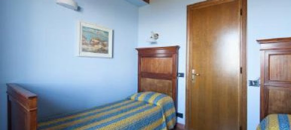 3 rooms House in Sarzana, Italy No. 151615 28
