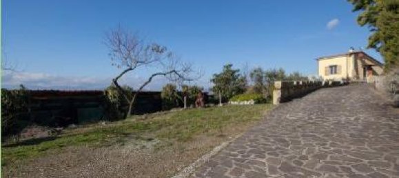 3 rooms House in Sarzana, Italy No. 151615 12