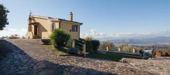 3 rooms House in Sarzana, Italy No. 151615 17