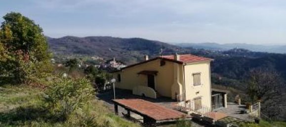 3 rooms House in Sarzana, Italy No. 151615 10