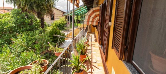 2 bedrooms House in Turin, Italy No. 272019 30