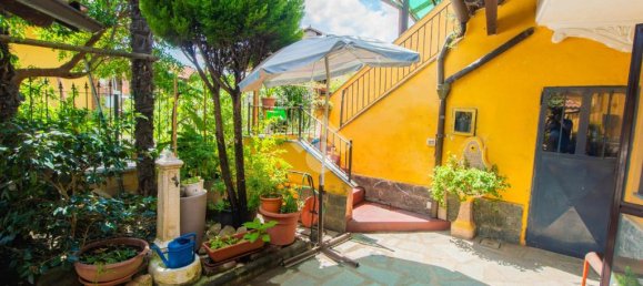 2 bedrooms House in Turin, Italy No. 272019 36