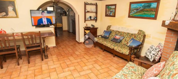 2 bedrooms House in Turin, Italy No. 272019 9