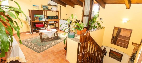 2 bedrooms House in Turin, Italy No. 272019 16