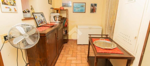 2 bedrooms House in Turin, Italy No. 272019 10