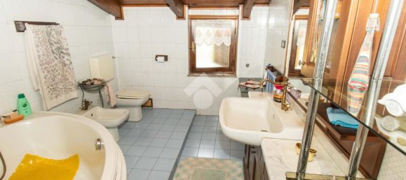 2 bedrooms House in Turin, Italy No. 272019 27