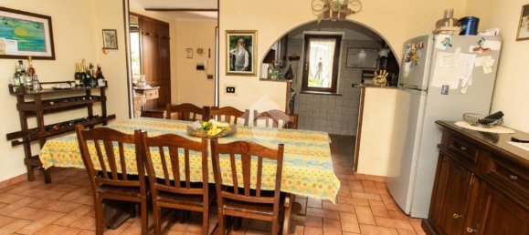 2 bedrooms House in Turin, Italy No. 272019 8