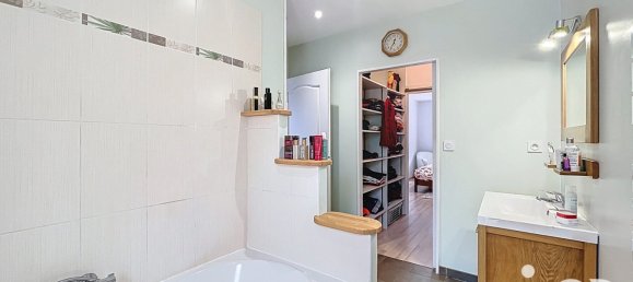 5 Schlafzimmer Haus in Forges, France, Nr. 102961 36