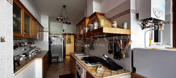 Apartamento de 3 dormitorios en Rome, Italy No. 14245 7