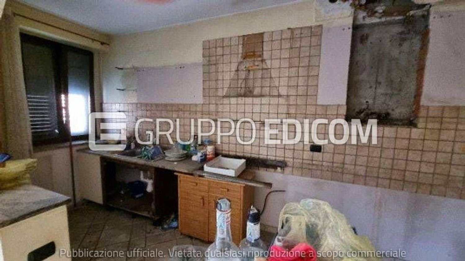 3 rooms Apartment in Busto Arsizio, Italy No. 13049