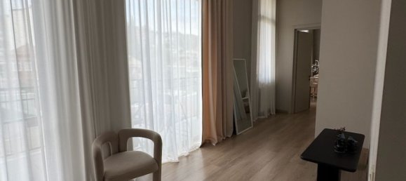 Квартира с 3 комнатами в Тбилиси, Грузия № 1449 5