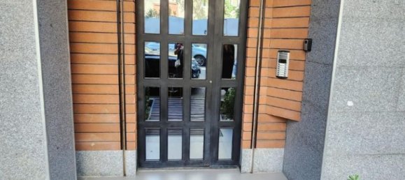 Квартира с 3 комнатами в Тбилиси, Грузия № 1449 34