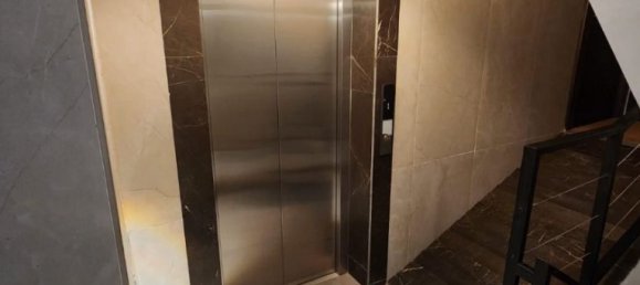 Квартира с 3 комнатами в Тбилиси, Грузия № 1449 32