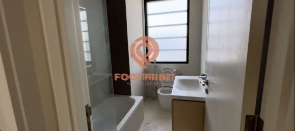 5 bedrooms Townhouse in Dubai, UAE No. 24424 8