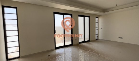 5 bedrooms Townhouse in Dubai, UAE No. 24424 13