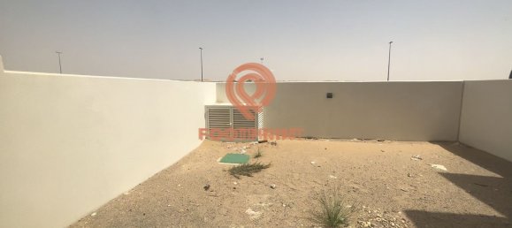 5 bedrooms Townhouse in Dubai, UAE No. 24424 2