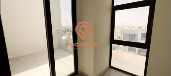 5 bedrooms Townhouse in Dubai, UAE No. 24424 14