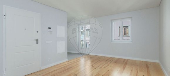 2 bedrooms Apartment in Lisbon, Portugal No. 70391 2