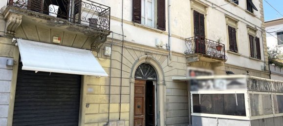 4 bedrooms Apartment in Empoli, Italy No. 333520 20