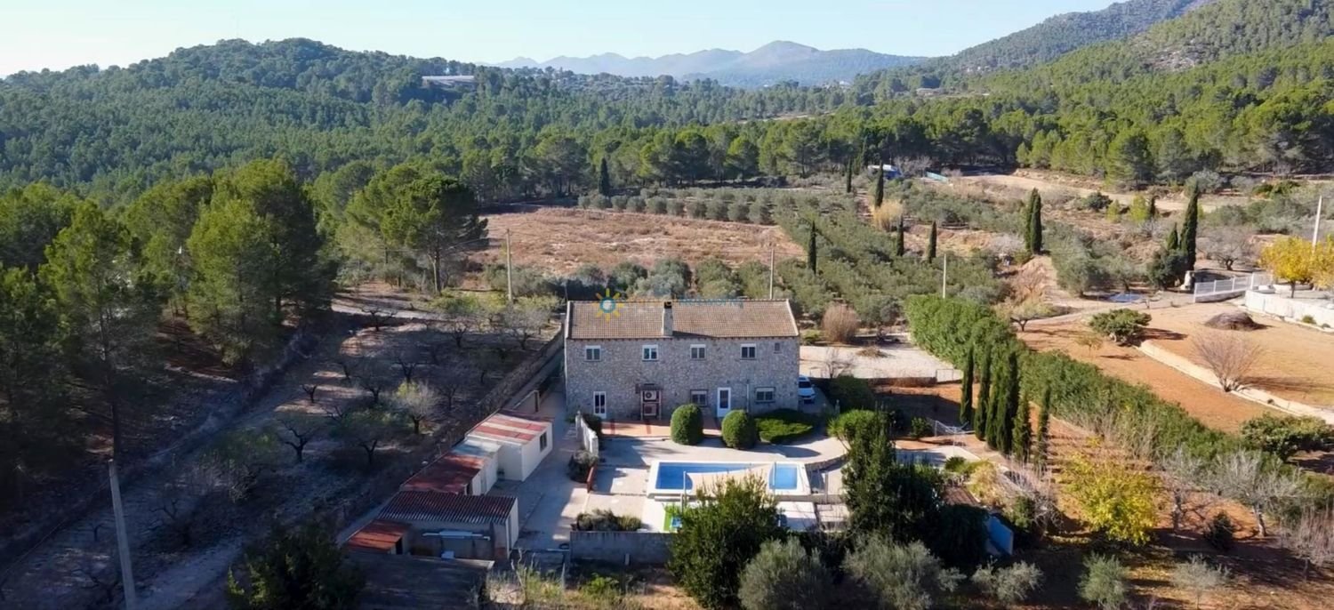 6 chambres Maison à L'Olleria, Spain No. 89888