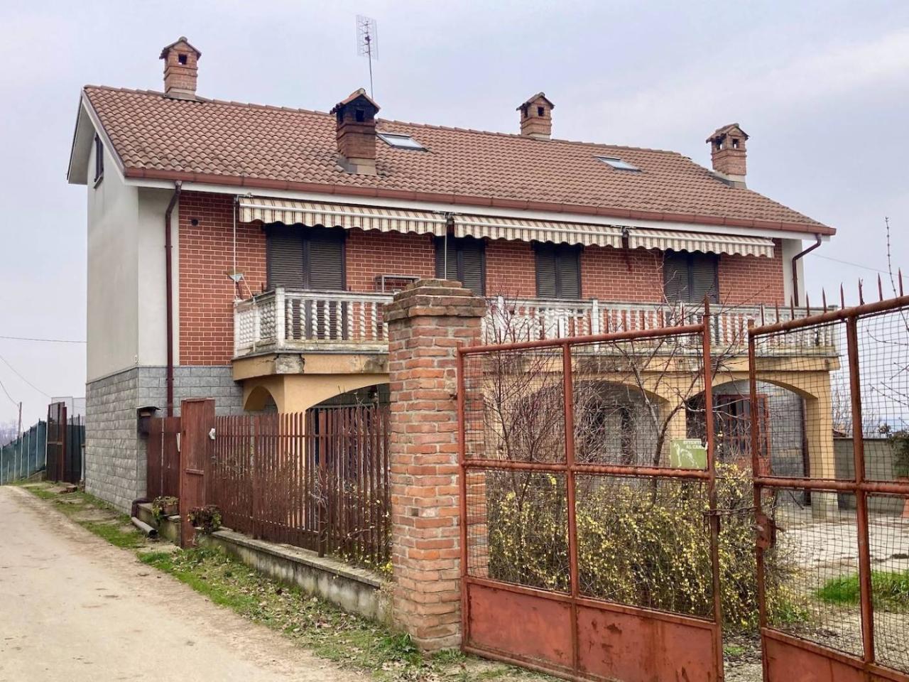 Casa de 9 divisões em Valfenera, Italy N.º 152499