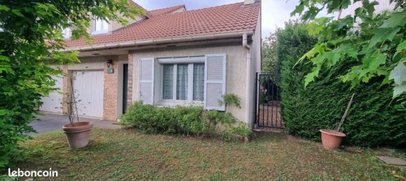 3 bedrooms House in Noisy-le-Grand, France No. 312811 2